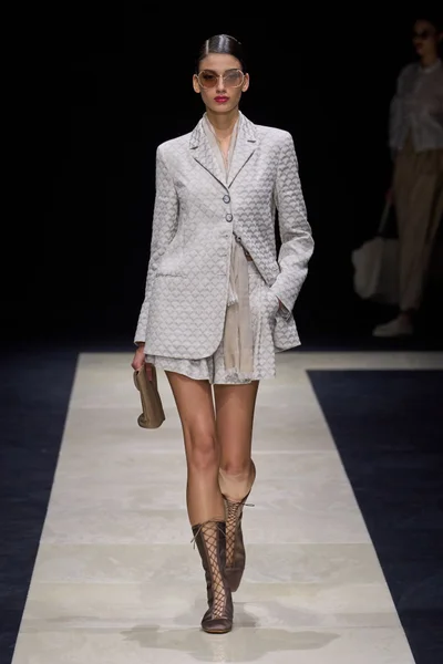 Look 36